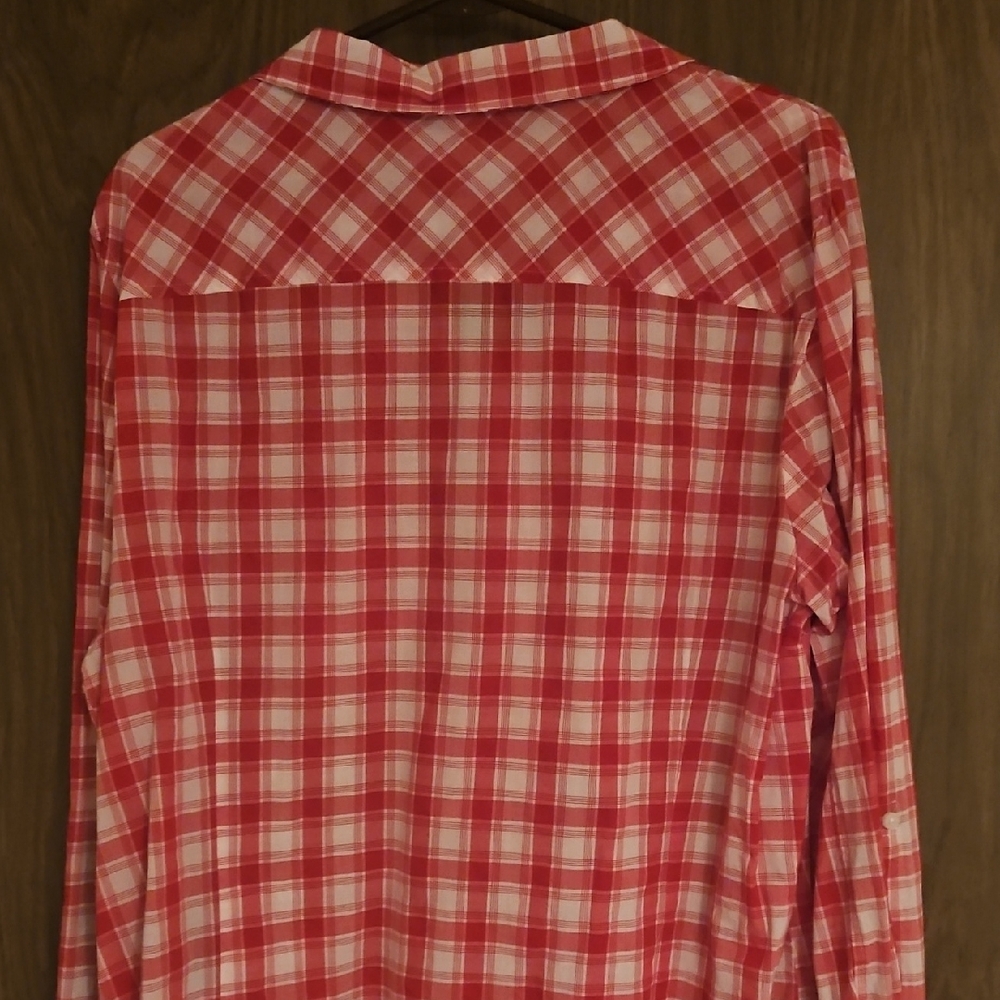 EUC Tommy Hilfiger Shirt - Picture 5 of 6